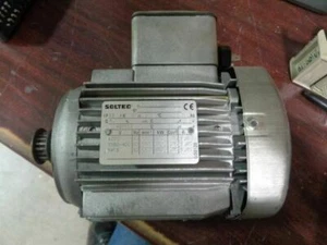Soltec 002074-2000 Motor - Picture 1 of 3