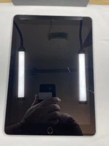 Apple iPad (6th Generation) A1893 32 GB, Wi-Fi, 9.7 in - Space Gray - Picture 1 of 3
