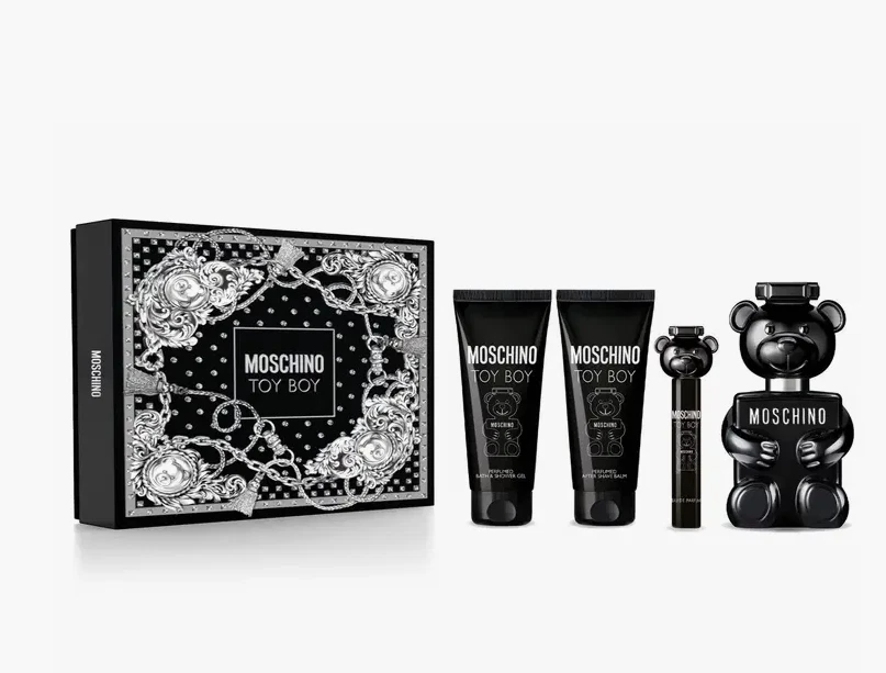 Moschino Toy Boy Set de Regalo 4 PIEZAS EDP, GEL DE DUCHA, LOCIÓN CORPORAL, EDP TAMAÑO DE VIAJE Foto 1 de 1