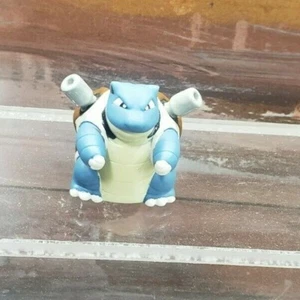 De colección 1999 Pokemon BLASTOISE 1.75" Mini Figura Deslizante Roller Ball Nintendo Oddzon - Imagen 1 de 2