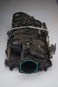 OEM Intake Manifold with Fuel Rails - 25379713 GM Escalade Sierra Silverado - Picture 1 of 9