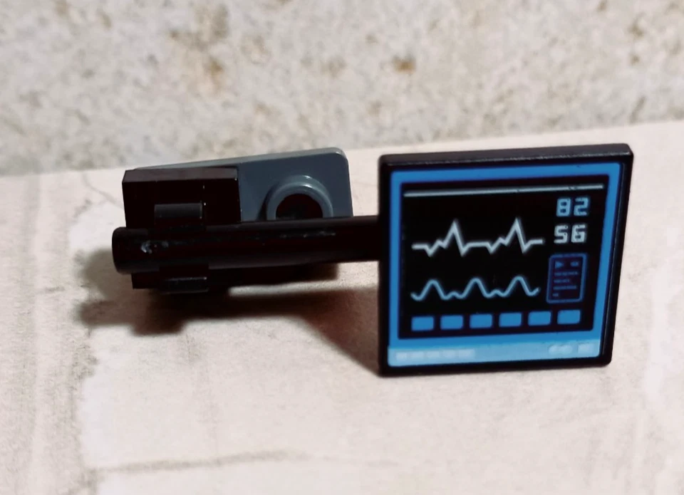 LEGO Heart Montior Hospital Equipment Bar and Connector Bracket Included - Image 1 of 1