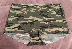Victoria's Secret ROSA Logo Verde Camuflaje No Show Shortie Panty Grande ~ ¡NUEVO CON ETIQUETAS! - Imagen 1 de 8