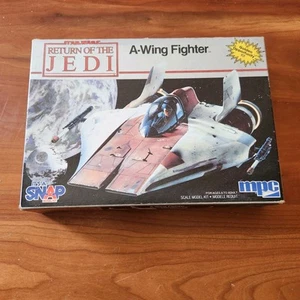 MPC "Ritorno dello Jedi" A-Wing Fighter Snap Together Plastic Model Kit #1-1973 - Foto 1 di 15