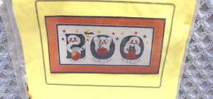 Halloween Fantasmas BOO Calabazas Truco o Trato Punto de Cruz Kit - Imagen 1 de 5