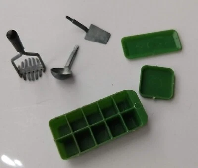 Lote de utensilios de cocina vintage para casa de muñecas Foto 1 de 2