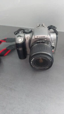 Canon EOS 300D / EOS Digital Rebel 6.3MP Digitalkamera - Silber  - Bild 1 von 2