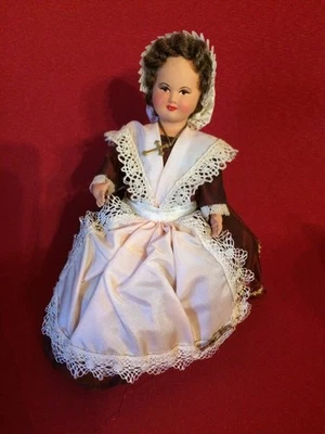 Poupée folklorique ancienne régionale TOURAINE celluloid PETITCOLLIN - Photo 1/3