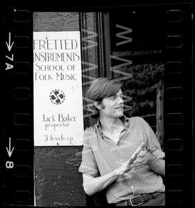 Negativo fotográfico antiguo 1969 School of Folk Music Man Village Manhattan Nueva York 35 mm E21 - Imagen 1 de 1