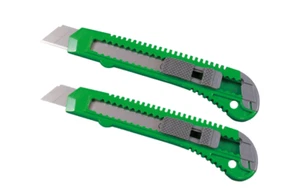Teppichmesser Cutter Cuttermesser Paketmesser Kartonmesser 18mm 2 Stück - Bild 1 von 1