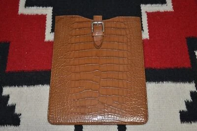 Funda Ralph Lauren Etiqueta Púrpura Hecha en Italia Caimán Cocodrilo Ipad Foto 1 de 4