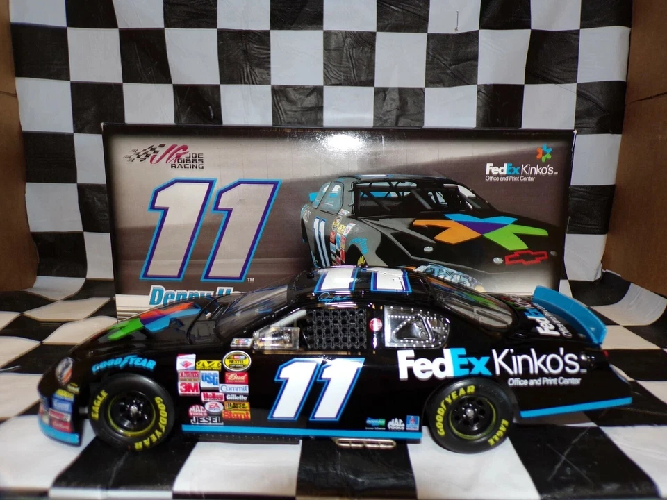 Action #11 Denny Hamlin FedEx Kinko's 2007 Monte Carlo SS 1 24 Scale