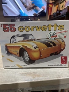 Kit Modelo AMT Retro Deluxe '55 Corvette Escala 1:25 AMT 683/12 Nuevo en Caja - Imagen 1 de 4