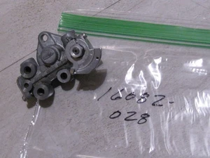KAWASAKI F8 250 OIL PUMP ASSEMBLY NOS! - Foto 1 di 3