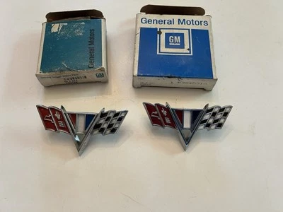Nos gm par de 1964-67 Chevelle Nova Impala Camaro bandera guardabarros emblema gm#3840318 Foto 1 de 4