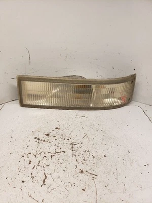 Luz de giro de lámpara de estacionamiento/esquina de pasajero compatible con 95-05 ASTRO 1326278 Foto 1 de 4