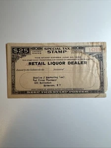 Special Tax Stamp - Retail Liquor Dealer - FYE 1932 - US Revenue - Picture 1 of 2