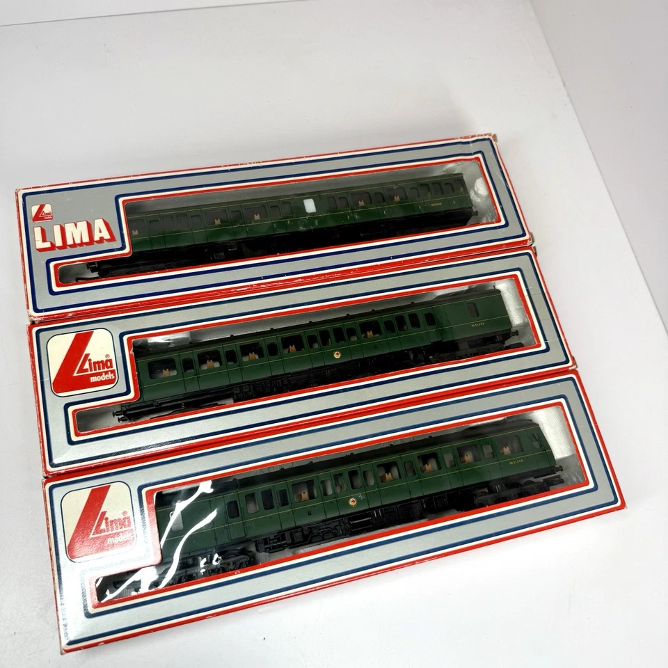 OO Scale Lima BR Green Class 117 Diesel 3 Car Set 205137MWG 205139W 205146W Loco - Image 1 of 4