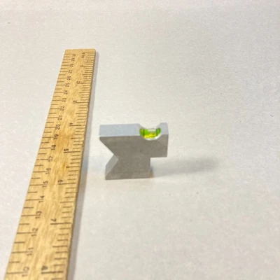 Angled Block Spirit Level Center Finder Light Weight Aluminum - Image 1 of 4