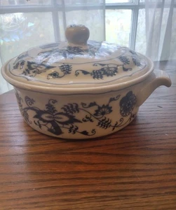 Blue Danube Japan BLUE ONION 1.5Qt Covered Casserole Dish Bowl Rctglar Backstamp - Picture 1 of 20