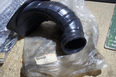 YAMAHA GENUINE YZ125 YZ125K 83 CARB TO AIR BOX RUBBER BOOT TUBE 24X-14453-00 NOS - Image 1 of 4