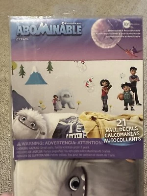 Nuevo calcomanía RoomMates abominable muñeco de nieve pelar y pegar árbol de montañas niños Foto 1 de 4