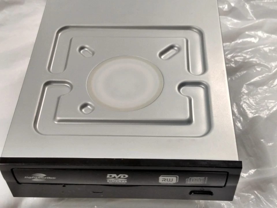 Lite-On LH-20A1L 5.25" SATA DVD/CD Rewritable Drive with Lightscribe - Image 1 of 4