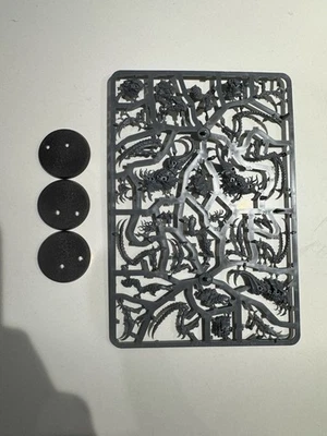 Games Workshop Warhammer 40K - Tyranid Von Ryan’s Leapers (x3 - NOS) - No box - Image 1 of 2