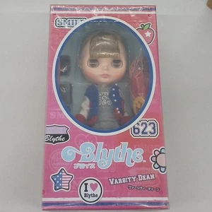Takara Tomy Blythe Varsity Dean con caja F/S muñeca de moda - Imagen 1 de 5
