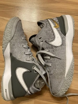 Nike Zoom LeBron NXXT Womens 9 - Image 1 of 4