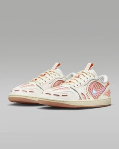 HQ2186-180 Nike Air Jordan 1 Low Method Of Make V3 Sail Coconut Milk (Damen) - Bild 1 von 8