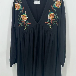 Minivestido para mujer bordado negro talla 8 cuello en V de ASOS DESIGN - Imagen 1 de 9