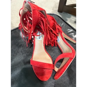 Sandali Steve Madden rosso scamosciato frange tacco a spillo misura 6m - Foto 1 di 6