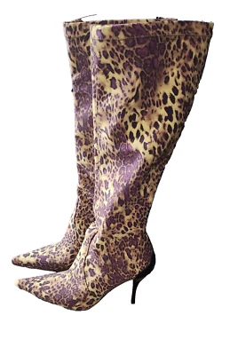 Donald Pliner Chesna Pull-On Stretch Stiletto Heel Pointy Toe Boots Size 7 - Image 1 of 4