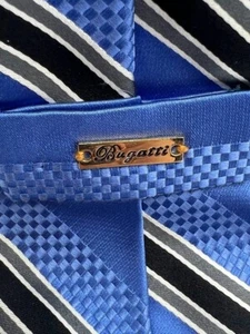 Corbata Bugatti 100% Seda Azul Rayas Acento Barra 60"x3.75" - Imagen 1 de 10
