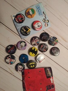 DC Comics Pin / Badge Lot of 17 Pinbacks Batman Joker Harley Quinn Suicide Squad - Picture 1 of 12