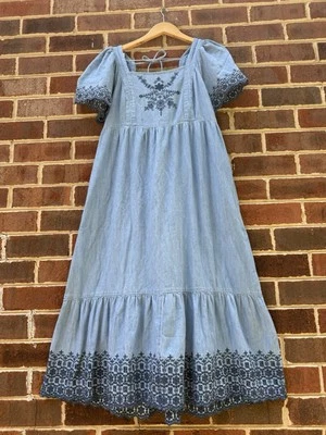 OLD NAVY Fit & Flare Flutter-Sleeve Tie-Back Chambray Midi Dress Size Medium - Image 1 of 4