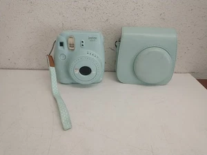 Fujifilm Instax Mini 9 Ice Blue analoge Sofortbildkamera mit Tragetasche GETESTET - Bild 1 von 12