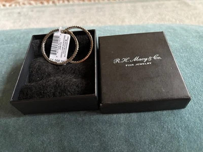 Aro grande de diamantes de oro blanco Macy’s ¡Precioso! Caja y etiqueta originales Foto 1 de 4