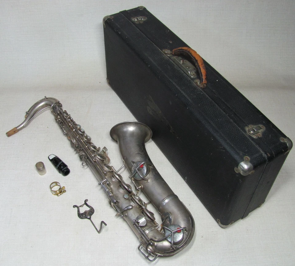 CONN NUEVO SAXOFÓN WONDER C MELODY VERSIÓN TENOR 1918 ANTIGUO NECESITA PULIDO Foto 1 de 4
