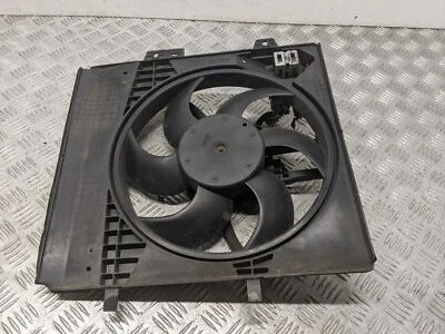 Ventilador radiador peugeot 207 sport 5 puertas hatchback 2008 1397cc EP3 8240503 Foto 1 de 4