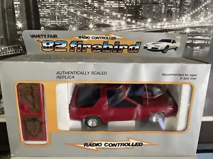 Pontiac Firebird RC CAR radiocomandata Vanity Fair 4682 nuova con scatola vintage 1982 NUOVO! - Foto 1 di 12