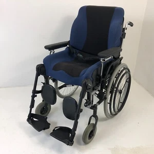 Rollstuhl Leichtlaufrollstuhl Faltrollstuhl Breezy Rubix 2  SB 43cm 125kg(M9421) - Bild 1 von 6