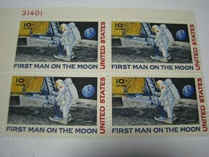  FIRST MAN ON THE MOON Plate Block Stamps - Picture 1 of 3