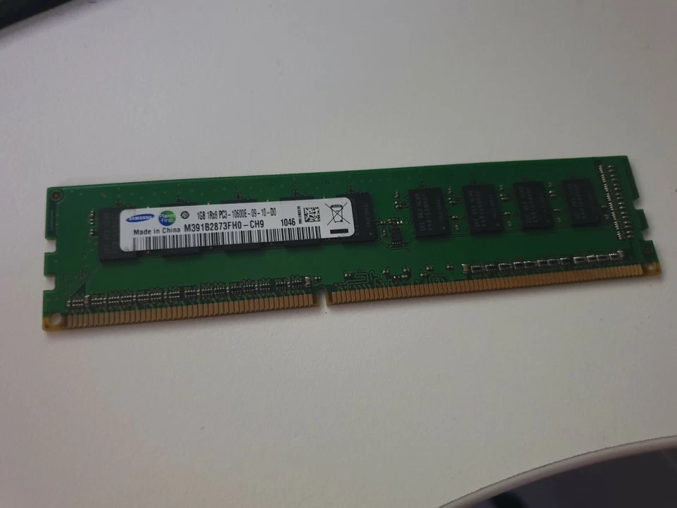 Samsung M391B2873FH0-CH9 1 Go 1Rx8 PC3-10600 DDR3 ECC 240P Mémoire CL9 - Photo 1/1