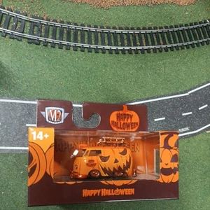 2025 M2 Machines 1960 VW Delivery Van Happy Halloween Chase 1/750 - Picture 1 of 3