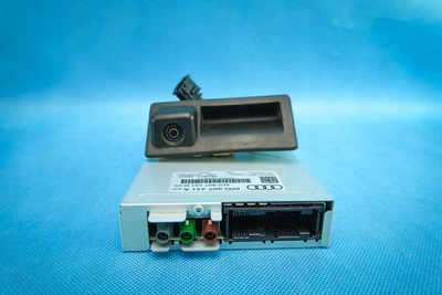 Telecamera di retromarcia originale Audi Q5 SQ5 8R Lift 5N0827566AA 8R0907441A - Immagine 1 di 4