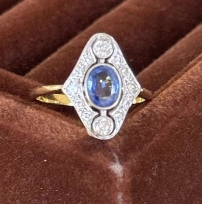 Anillo de diamantes de zafiro Foto 1 de 4