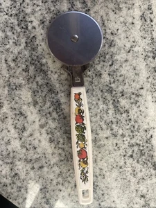 Vintage PIZZA CUTTER EKCO Spice of Life Kitchen Utensil USA 12” Vegetable Handle - Picture 1 of 7