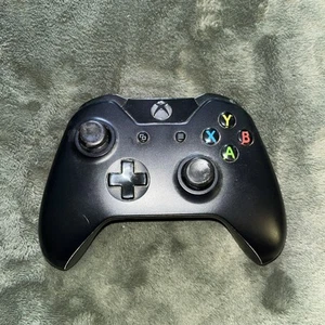 Controller Wireless Microsoft Xbox One Nero Modello 1697 - Testato ๐ฎ๐ฅ A4 - Foto 1 di 8